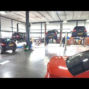 Garage Boerebach image 1