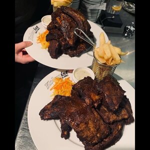 Kolenist Bar & Grill image 3