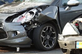 Botsing met drie auto&#39;s in Edam