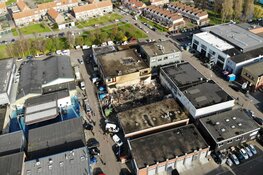 Ravage na brand Dieselstraat bij daglicht goed zichtbaar