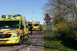 Fietser ernstig gewond na ongeluk met vrachtwagen in Warder