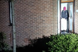 Auto tegen woning gereden in Monnickendam