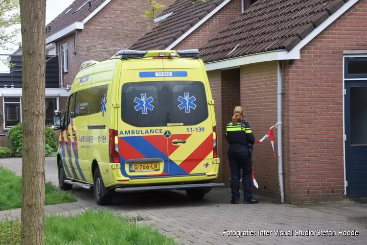 Politie onderzoekt overlijden vrouw