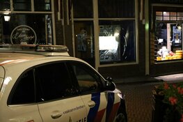 Ruiten van kaaswinkel ingegooid, dader aangehouden