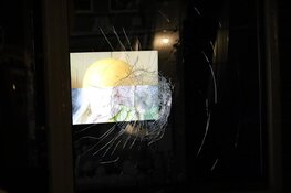 Ruiten van kaaswinkel ingegooid, dader aangehouden