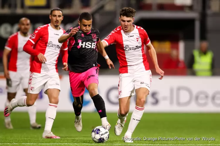 FC Volendam ineens zo lek als een mandje. FC Emmen nieuwe koploper