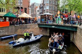 Drukke, maar gezellige Koningsdag in Amsterdam