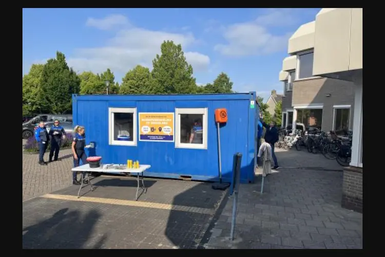 Bezoek een drugslabcontainer op de Kaasmarkt in Edam