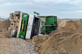 Ernstig arbeidsongeval tijdens dijkwerkzaamheden in Oosthuizen
