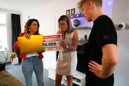 Negen winnaars uit Volendam verdelen 1 miljoen euro van de Postcode Loterij