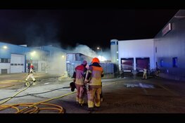 Vrachtwagen in brand in Edam