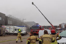 Brand bij bedrijf in Volendam