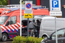 Arrestatieteam valt woning binnen en houdt man aan
