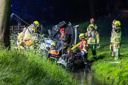 Bestuurder zwaargewond na ernstig eenzijdig ongeval in Edam