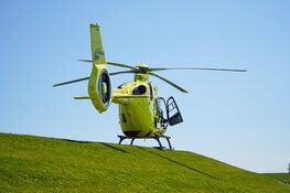 Vrouw zwaargewond na val op dijk in Schardam