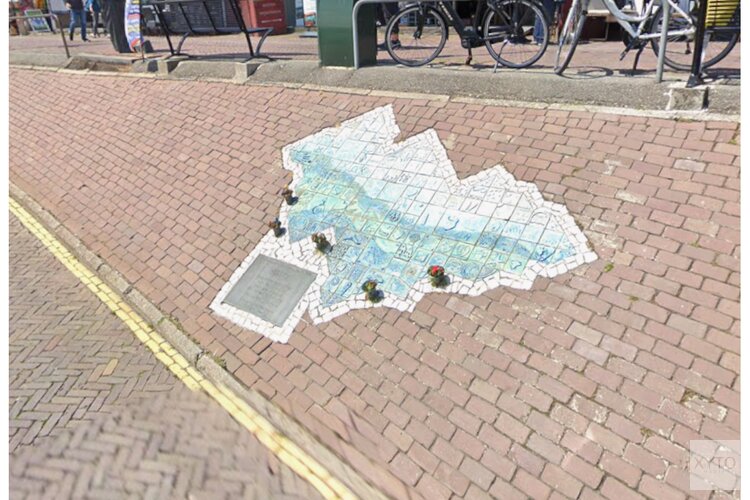 Herdenking 25 jaar na de Nieuwjaarsbrand in Edam-Volendam