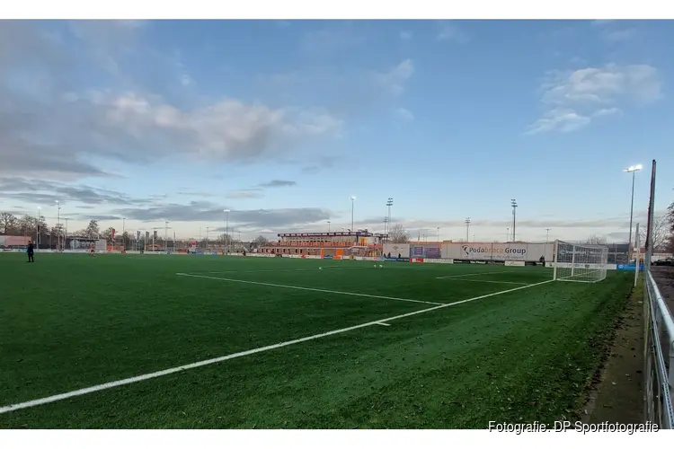 RKAV Volendam gaat na nipte zege over Koninklijke HFC heen in stand