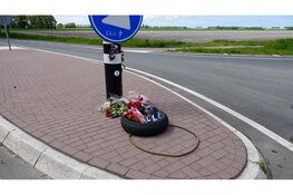 Eerbetoon langs de weg in Noordbeemster voor overleden Quincy (29) uit Edam