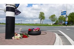 Eerbetoon langs de weg in Noordbeemster voor overleden Quincy (29) uit Edam