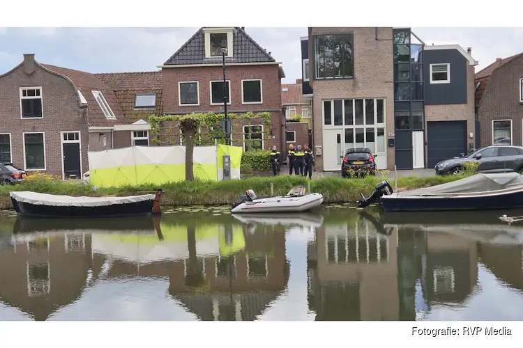 Overleden persoon aangetroffen in water Edam