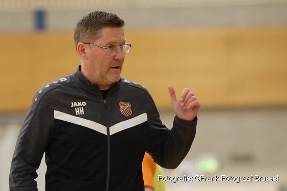Seizoen zit er op voor zaalvoetballers RKAV Volendam dat in lege sporthal onderuit gaat tegen Be '79