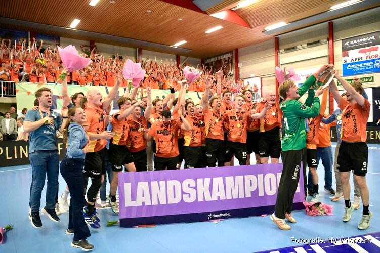 Nationale handbaltitel na dertien jaar weer voor HV Volendam