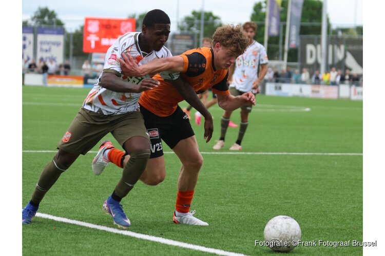FC Volendam start oefencampagne met nipte winst op RKAV Volendam