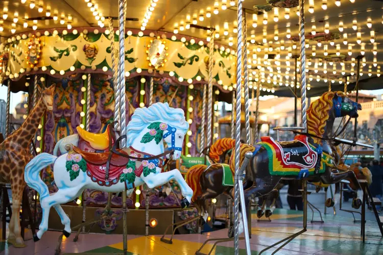 Kermis Volendam eindigt met verkiezing kostuum