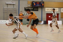 RKAV Volendam geeft voorsprong weg en blijft met lege handen