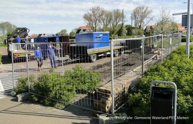 Bouw pin- en toiletgebouw parkeerterrein Marken van start