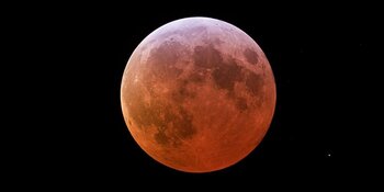 Unieke maansverduistering vrijdag te zien