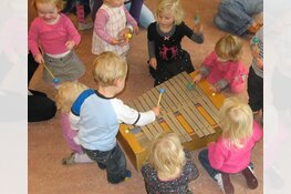 Muziek op Schoot in Bibliotheek Volendam