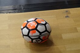 Veerhuys geeft ruime voorsprong weg bij ZVV Volendam (5-5)