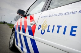 Gepantserde BMW brandt uit op de A8